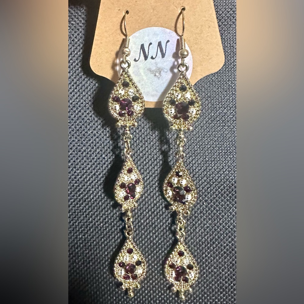 Black & White Dangling Teardrops Earrings. Video L👀K!